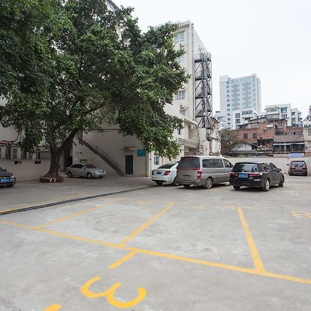 Jinjiang Inn Liuzhou Bubugao Square North Station Buitenkant foto